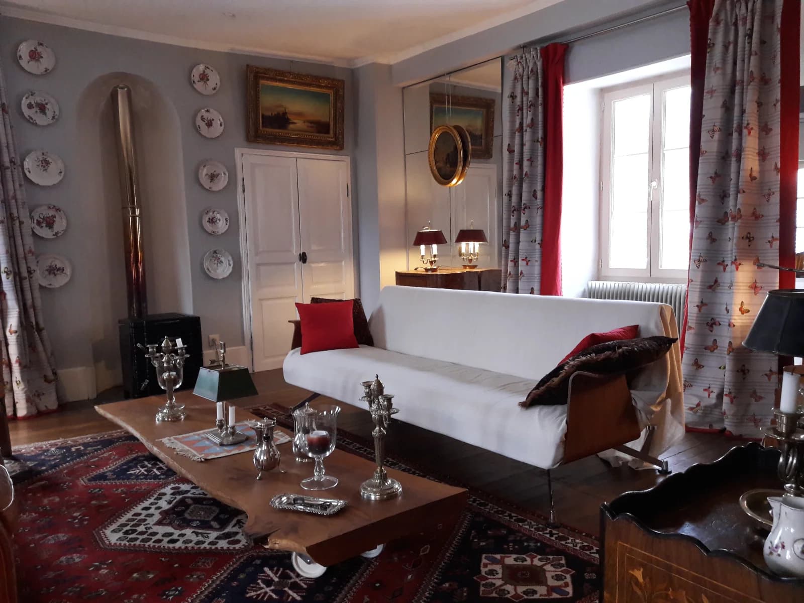 Salle de réunion dans La Maison d'hôtes des Perrières, accueil de charme - 1