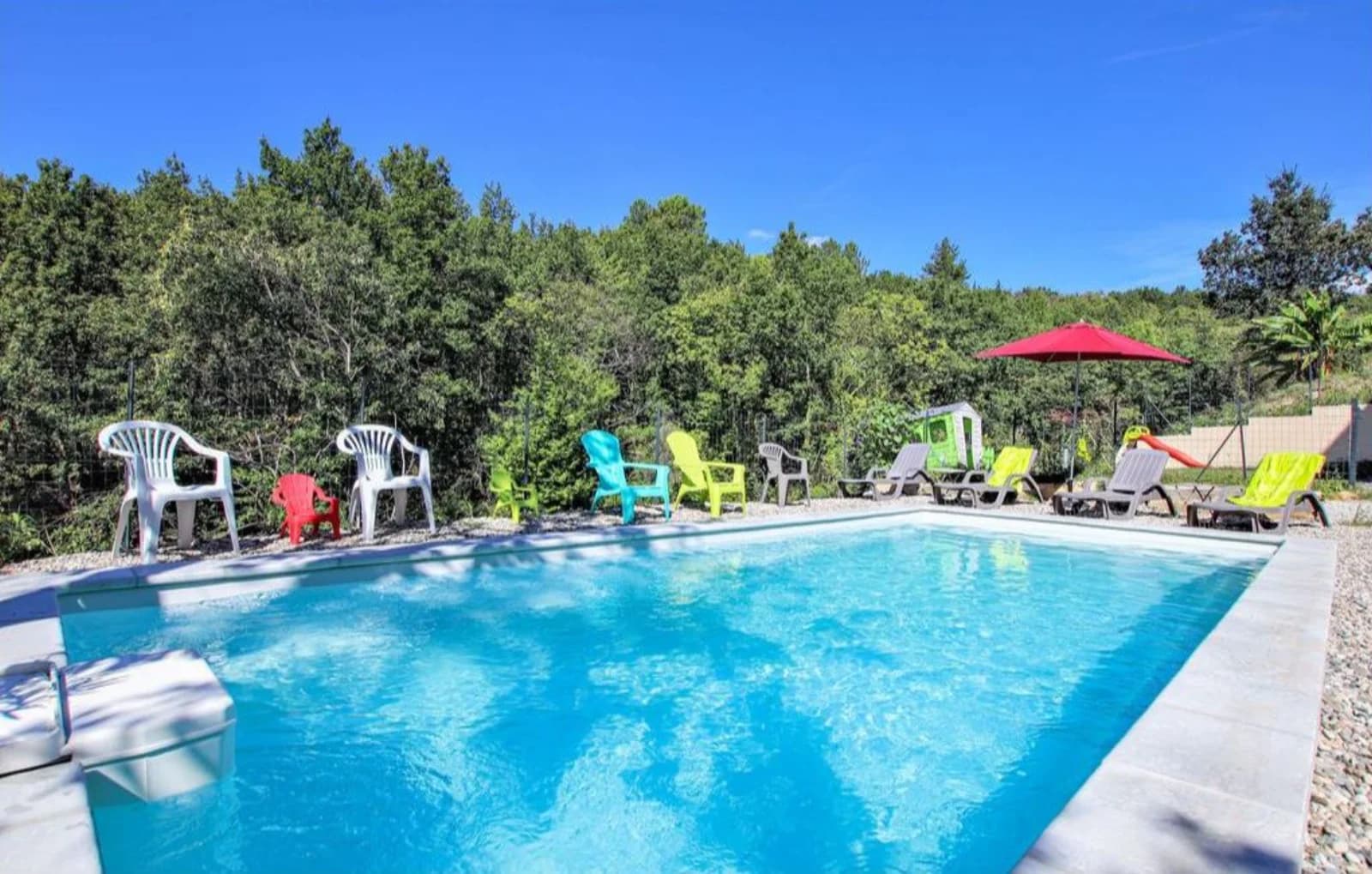 Salle de réunion dans Superbe villa neuve de 190m² et sa piscine étincelante - 1