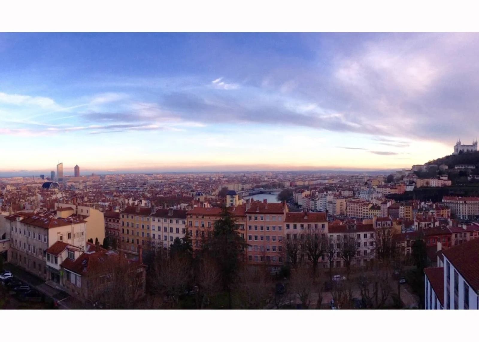 Loft offrant une vue panoramique et imprenable sur Lyon