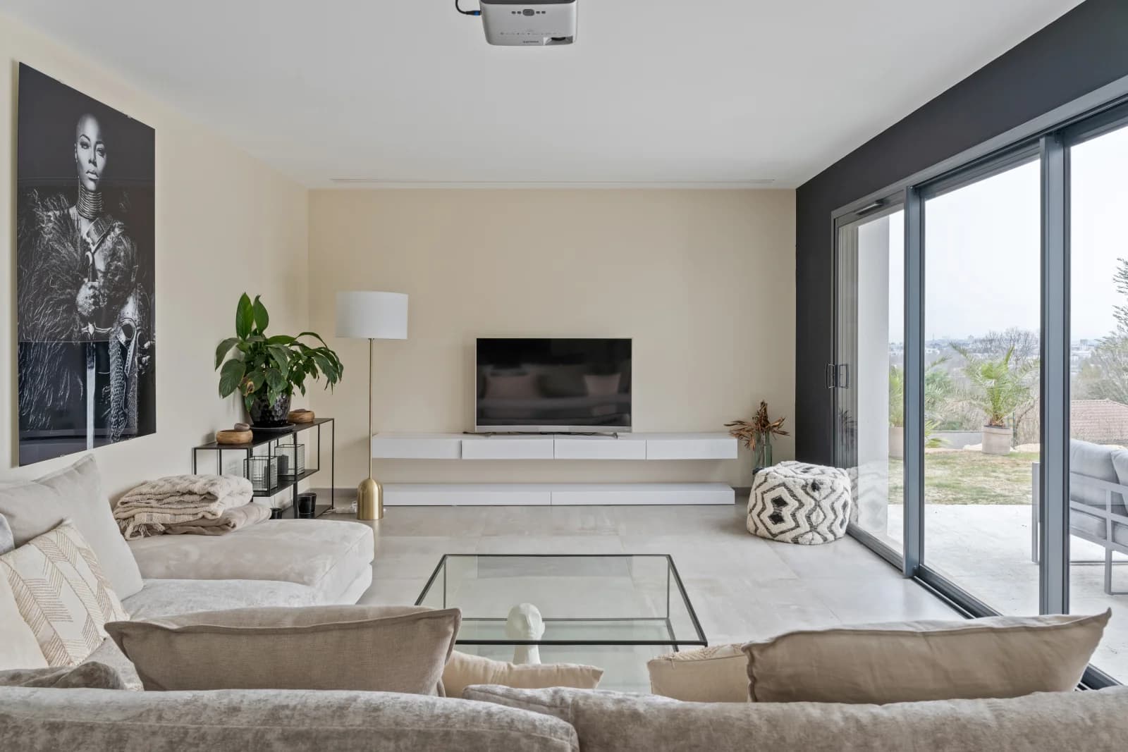 Living room in Exceptional house in Dardilly - 1
