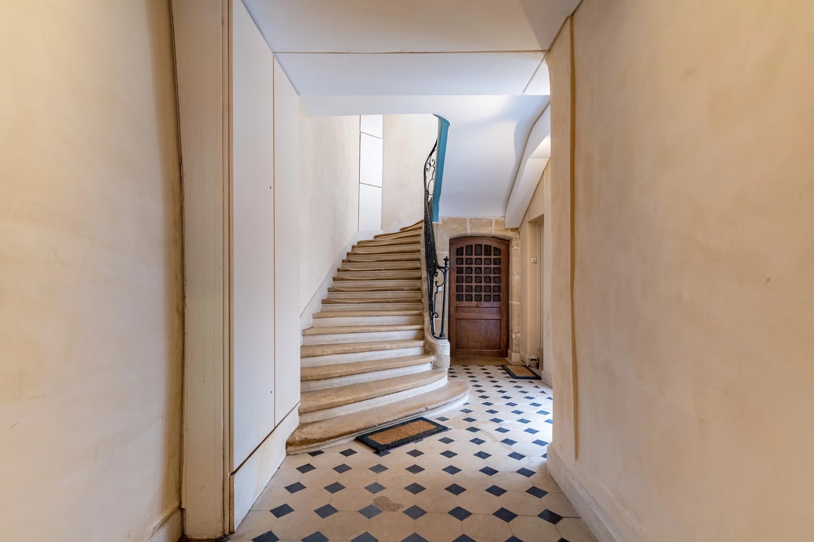 Living room in Île Saint-Louis - Splendid duplex Seine view - 1