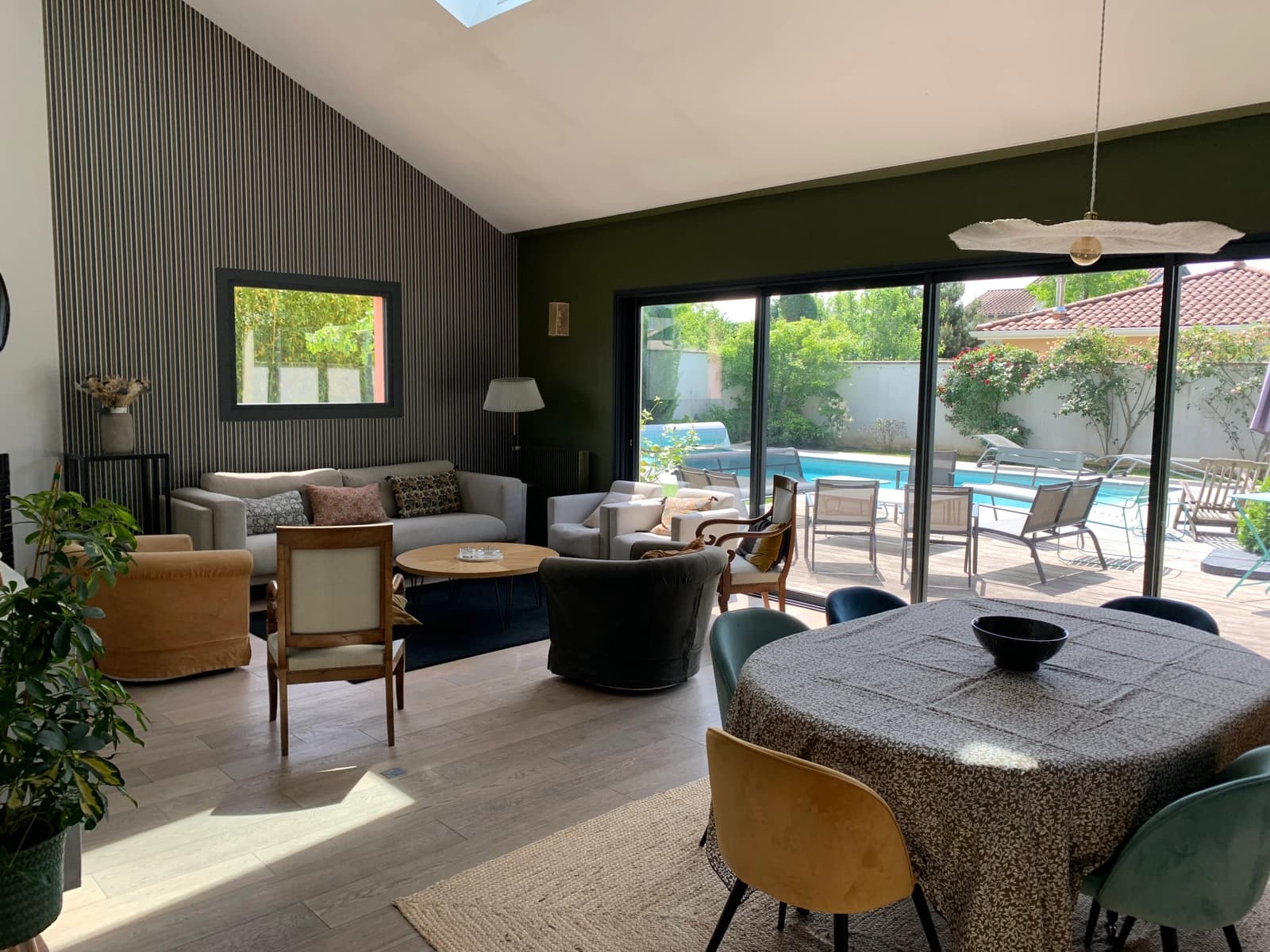 Salle de réunion dans Demeure paisible et baignée d'une douce lumière - 1