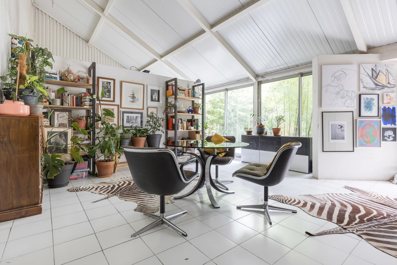 Living room in Loft Atelier decor - 1