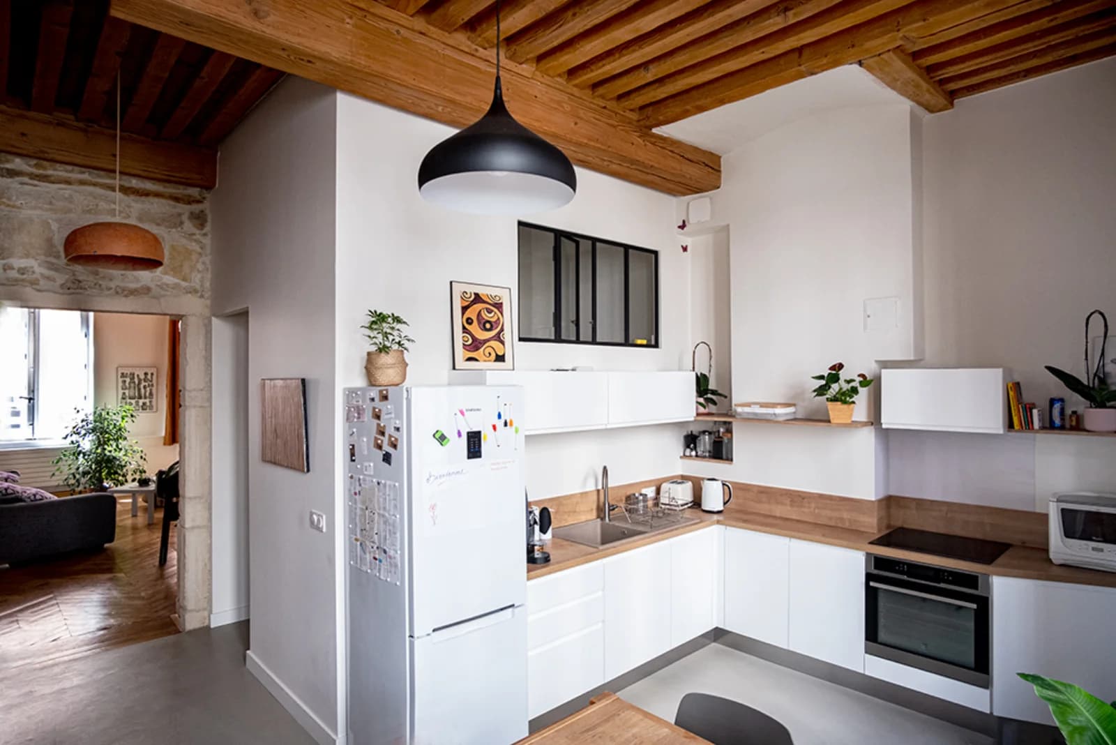 Kitchen in Authentic & comfortable Canut Lyonnais - 1