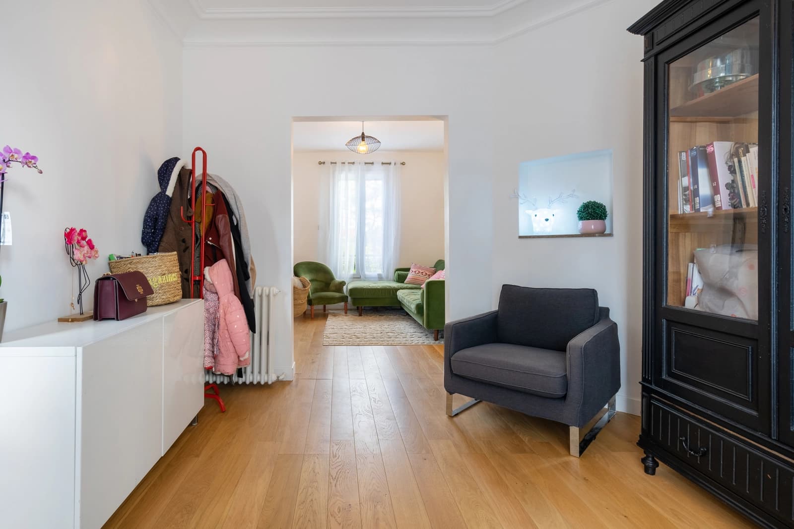 Salon dans Maison avec un vaste jardin pour vos captations - 1