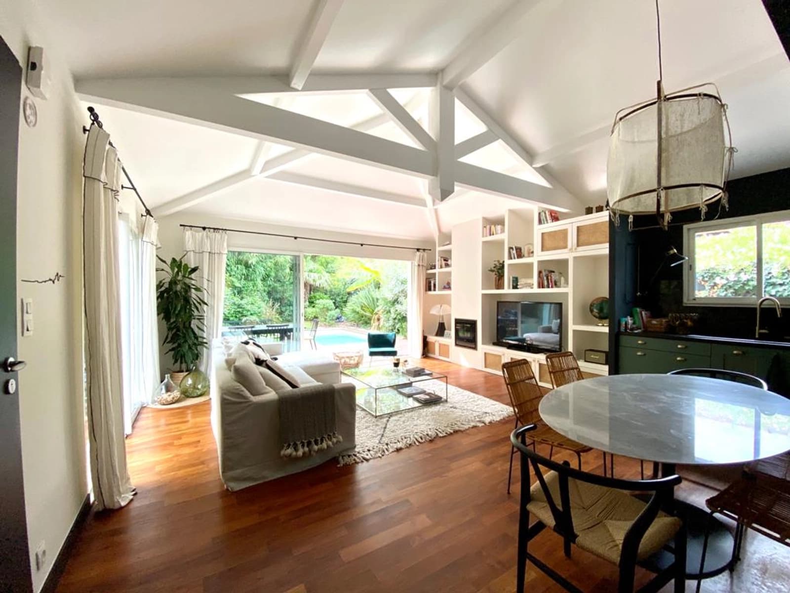 Salle de réunion dans Un air de Bali enchanteur sur la magnifique côte basque - 1