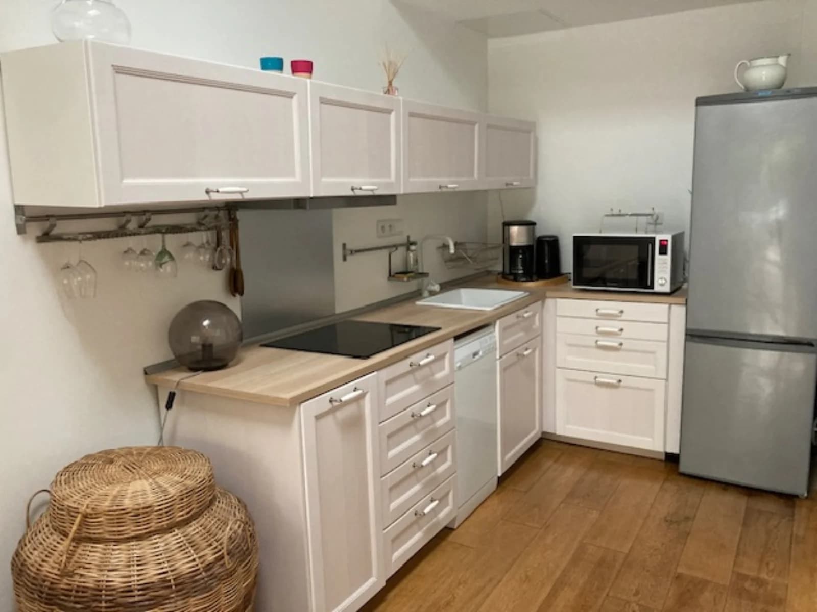 Espace Grande maison avec jardin généreux - 3