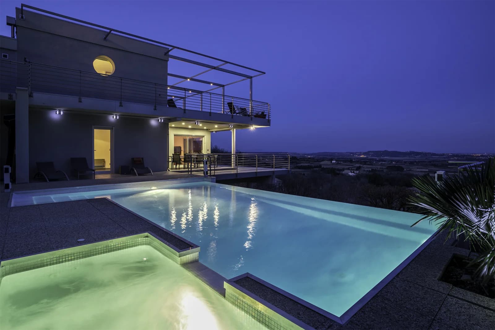 Salle de réunion dans Villa moderne avec vue époustouflante et piscine - 1