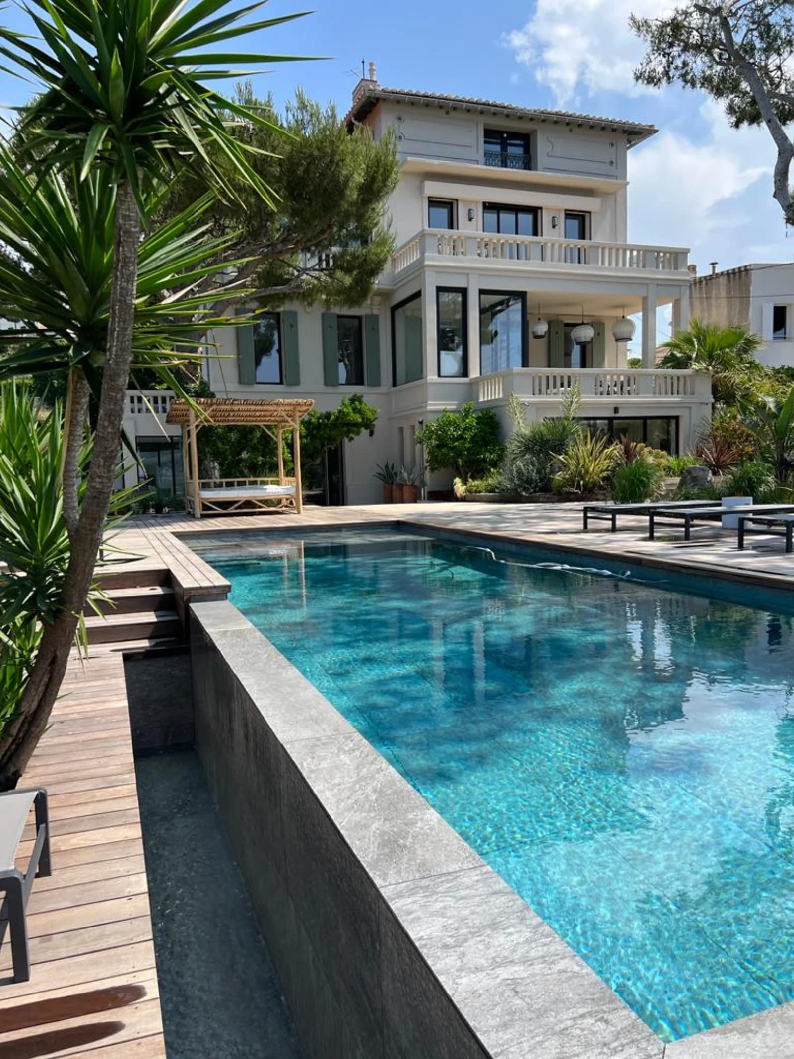 Space Design garden apartment with sea view - 4