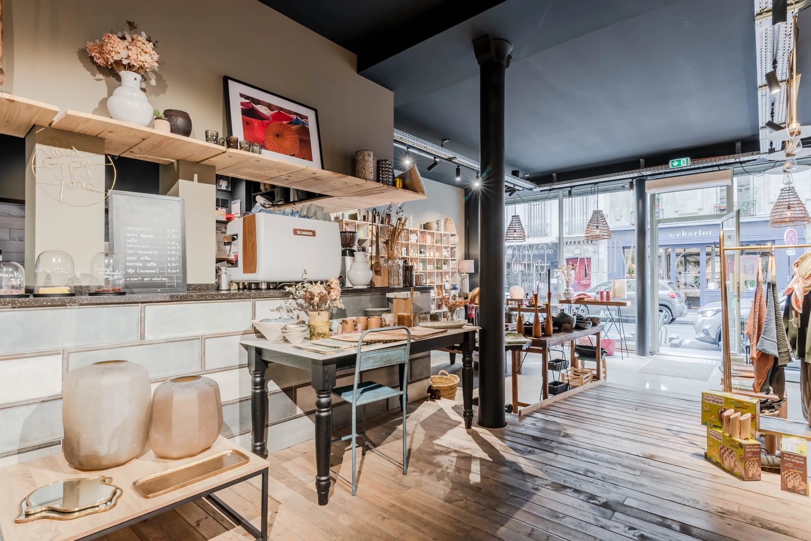 Cuisine dans Batignolles: lieu superbe (boutique-concept & resto) - 1