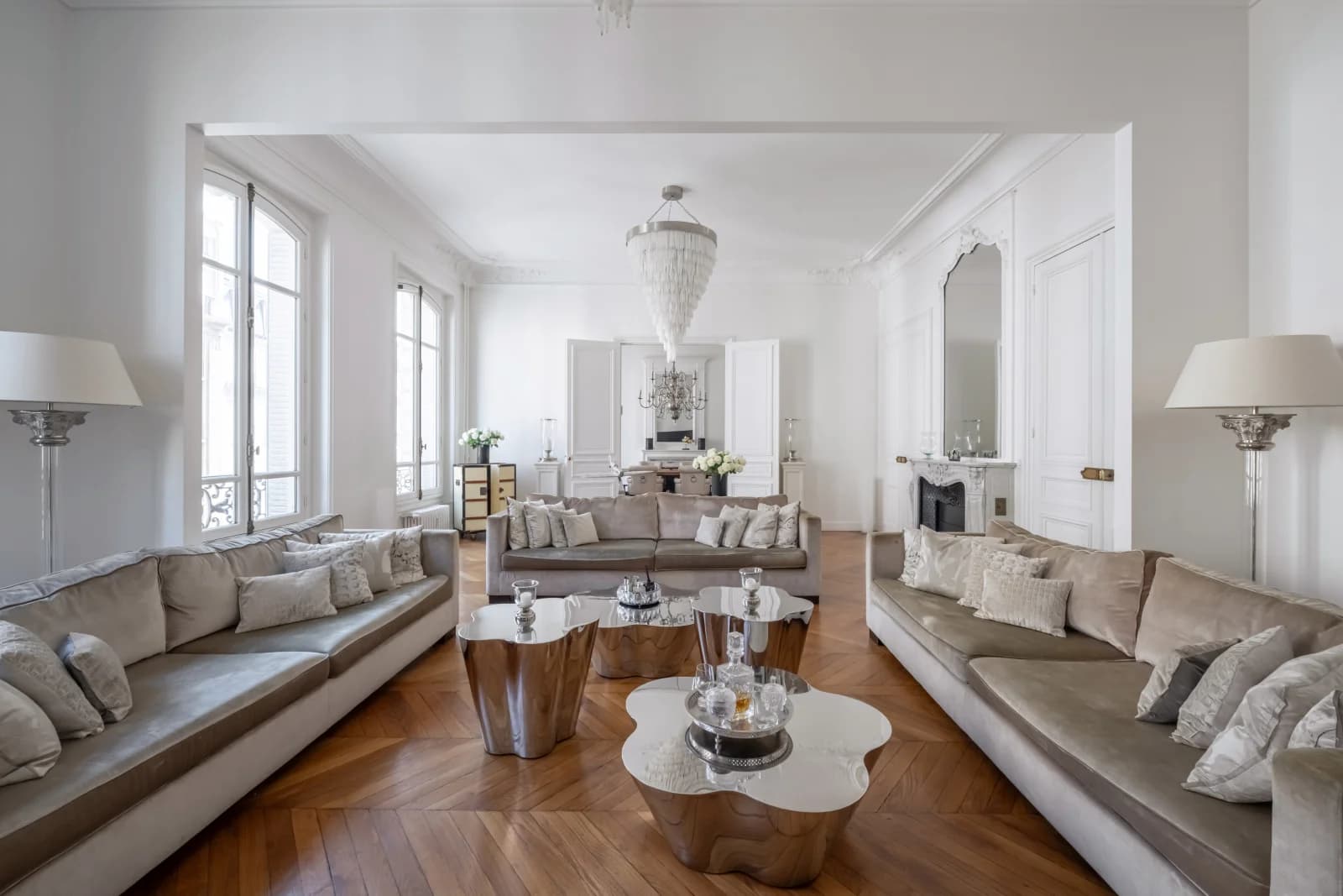  Appartement Haussmannien luxueux , élégant et charmant à louer au cœur de Paris