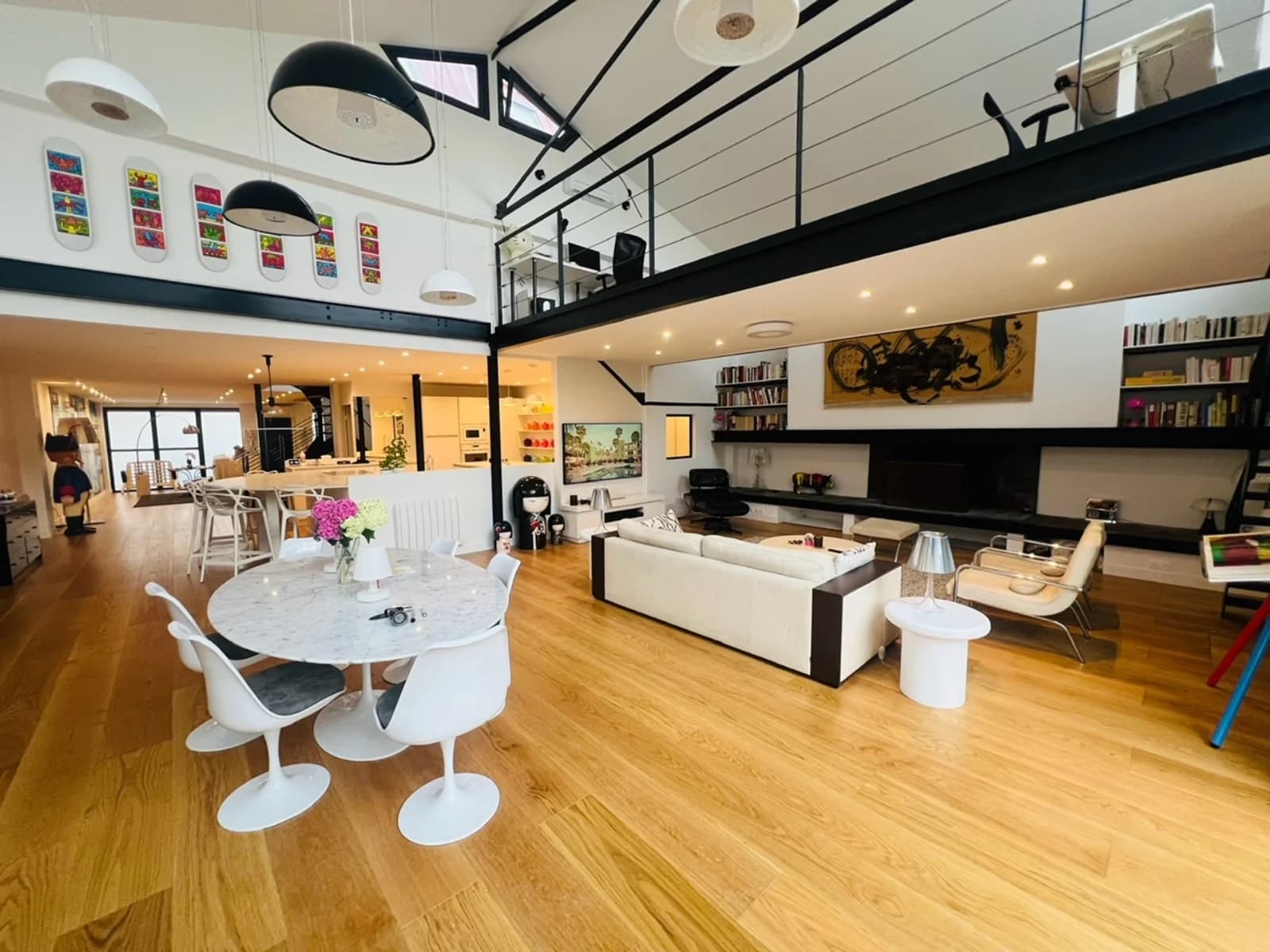 Loft 330m² moderne et lumineux
