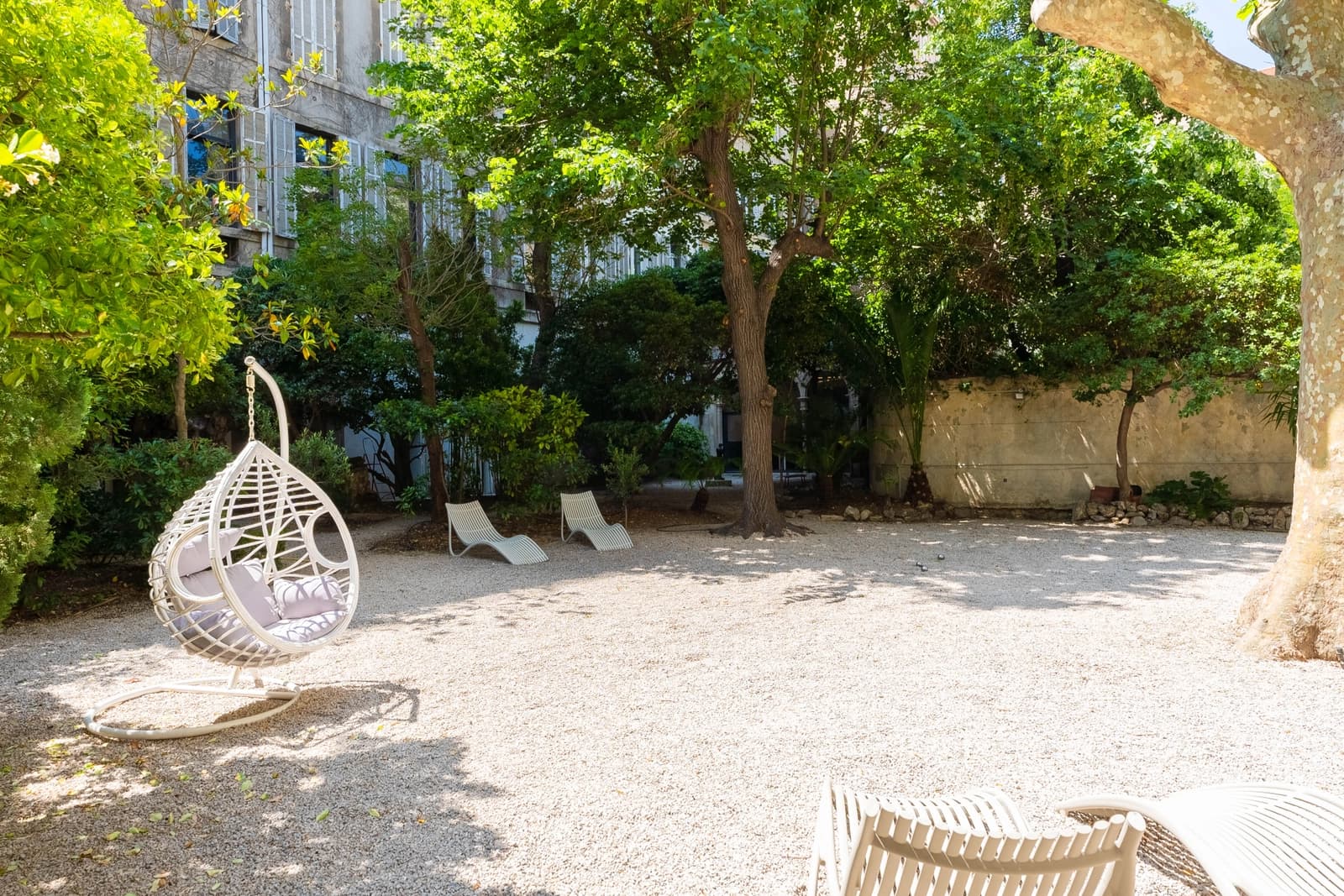 Espace Cour intérieure et jardin à Marseille - 2