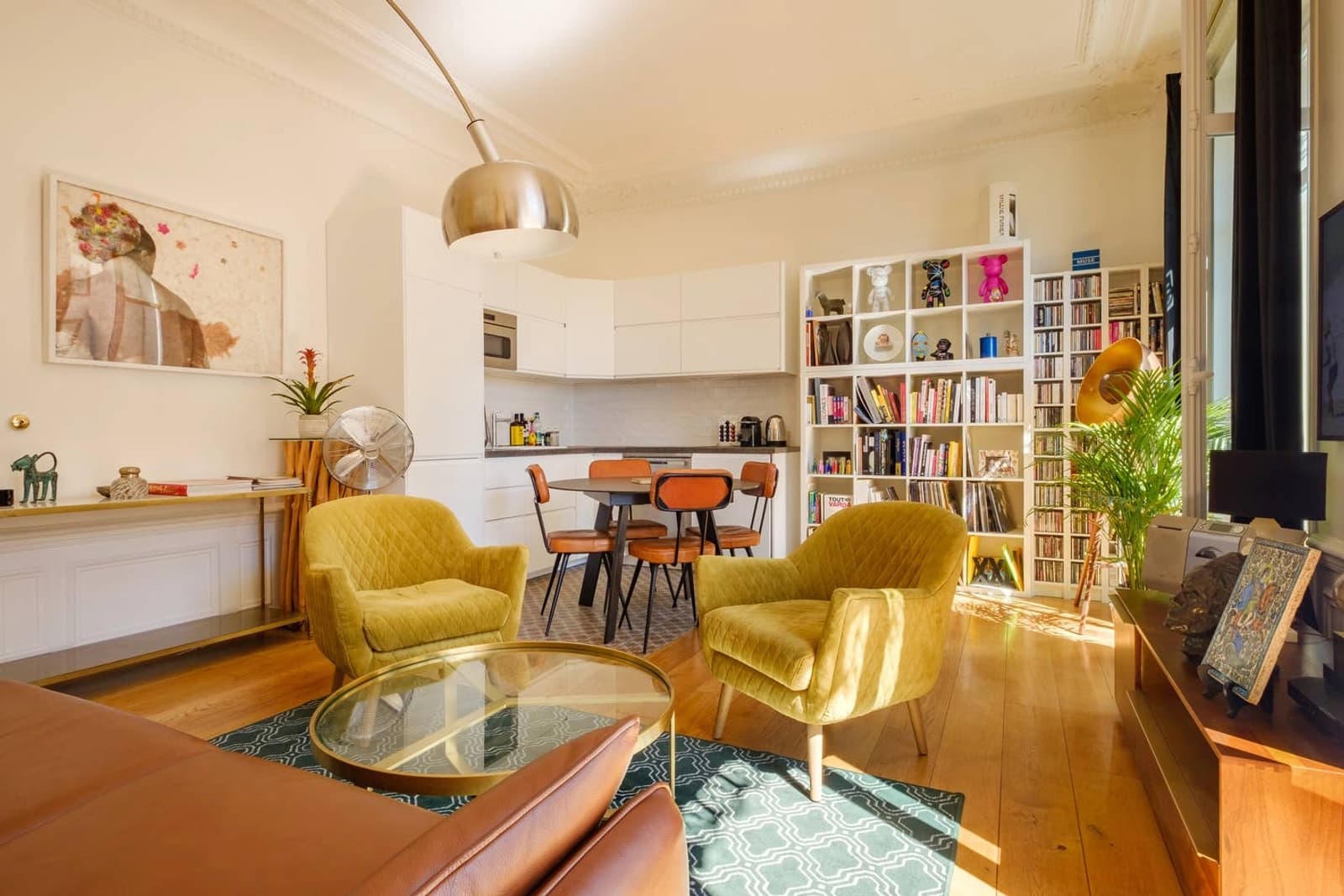 Salon dans Appartement haussmannien en plein coeur de Paris - 1