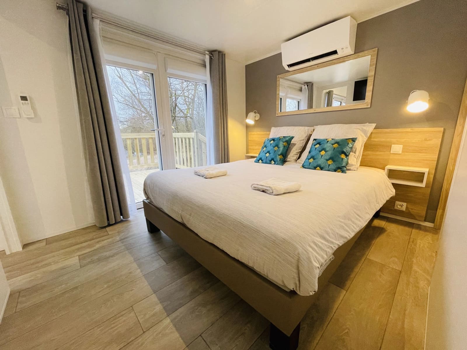 Bedroom in Club - 130m² reception room - 1