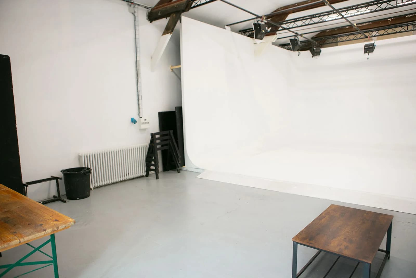 Espace Studio de production photo et vidéo de 200m2 tout équipé à Asnières - 3