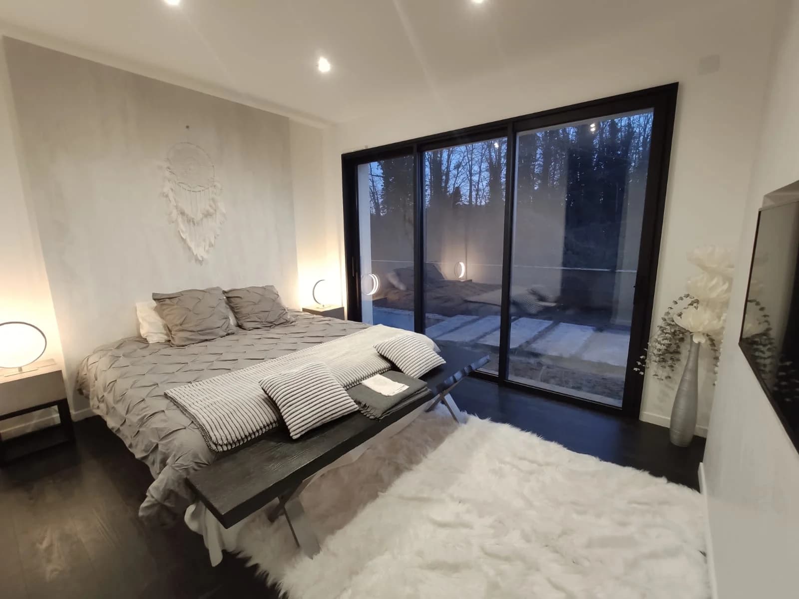 Chambre dans Maison contemporaine nichée dans un écrin de verdure - 1