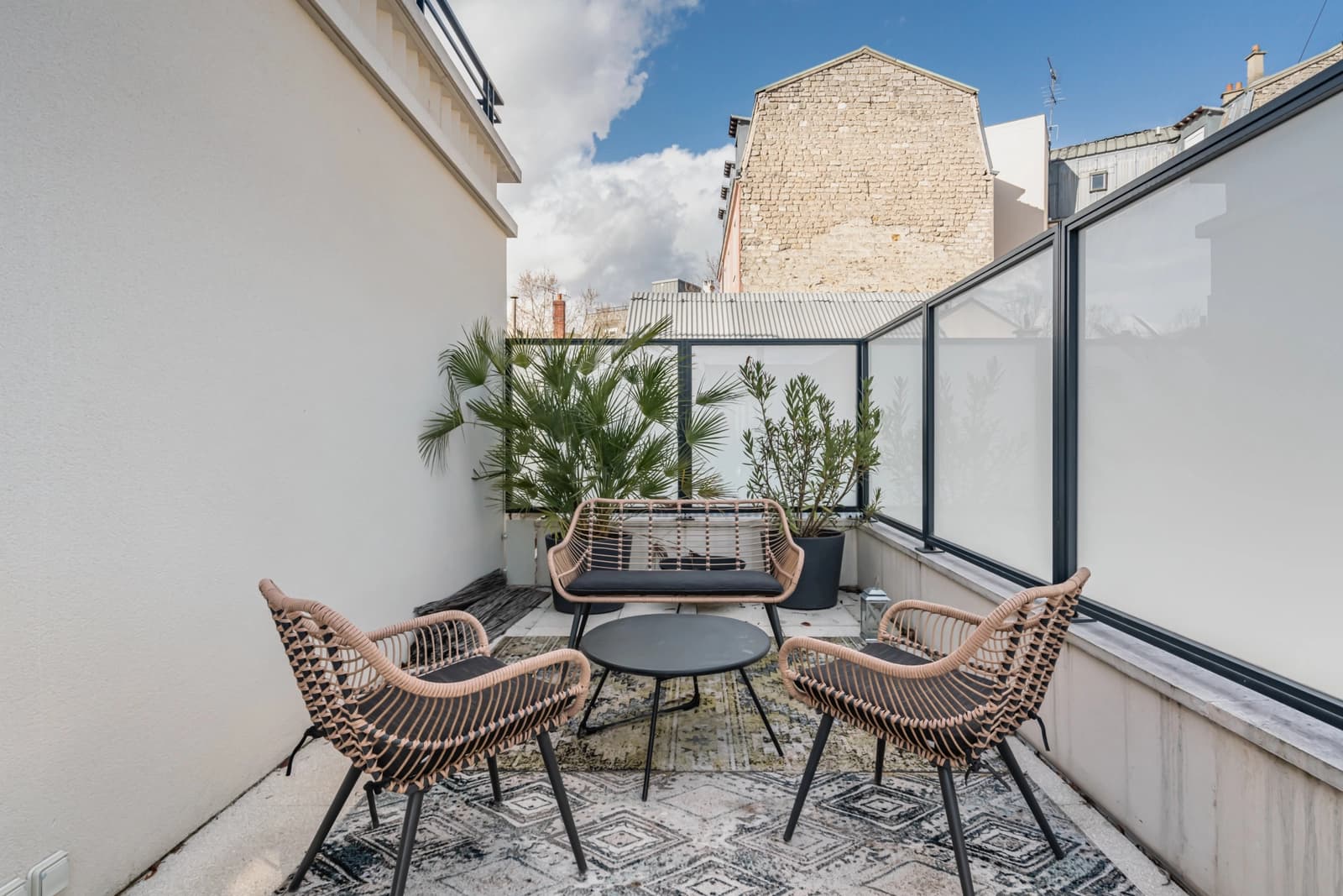 Salle de réunion dans Appartement spacieux et clair avec une grande terrasse - 1