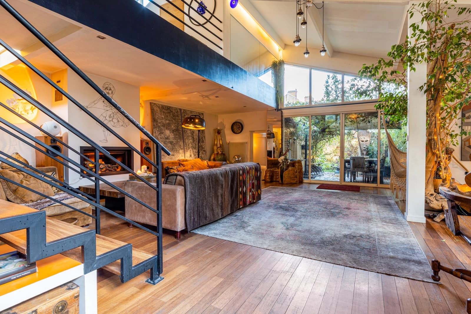 Porte de Montreuil: une maison à l'esprit loft unique