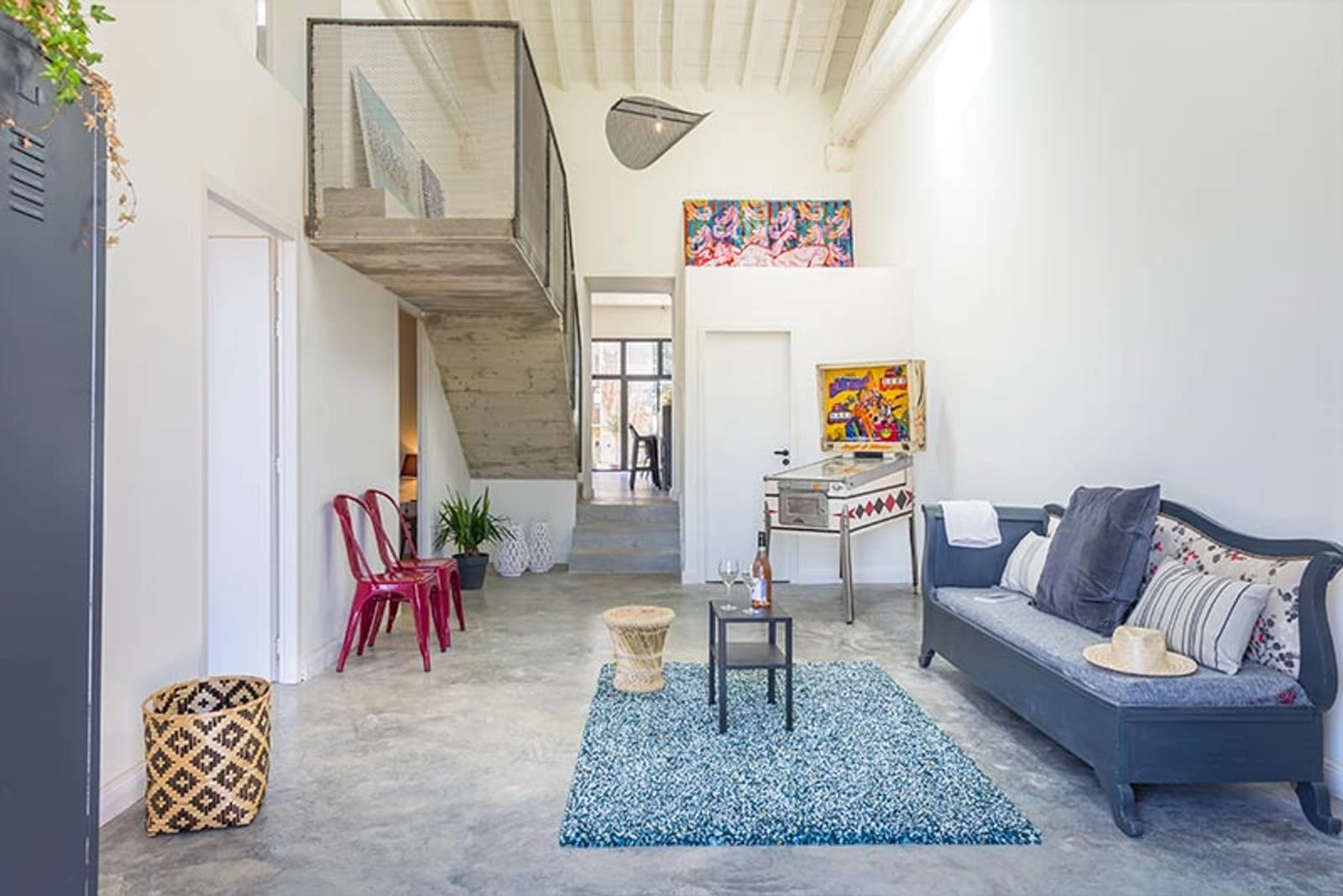 Salon dans Mas Soreli: le charme ensoleillé de la Provence - 1