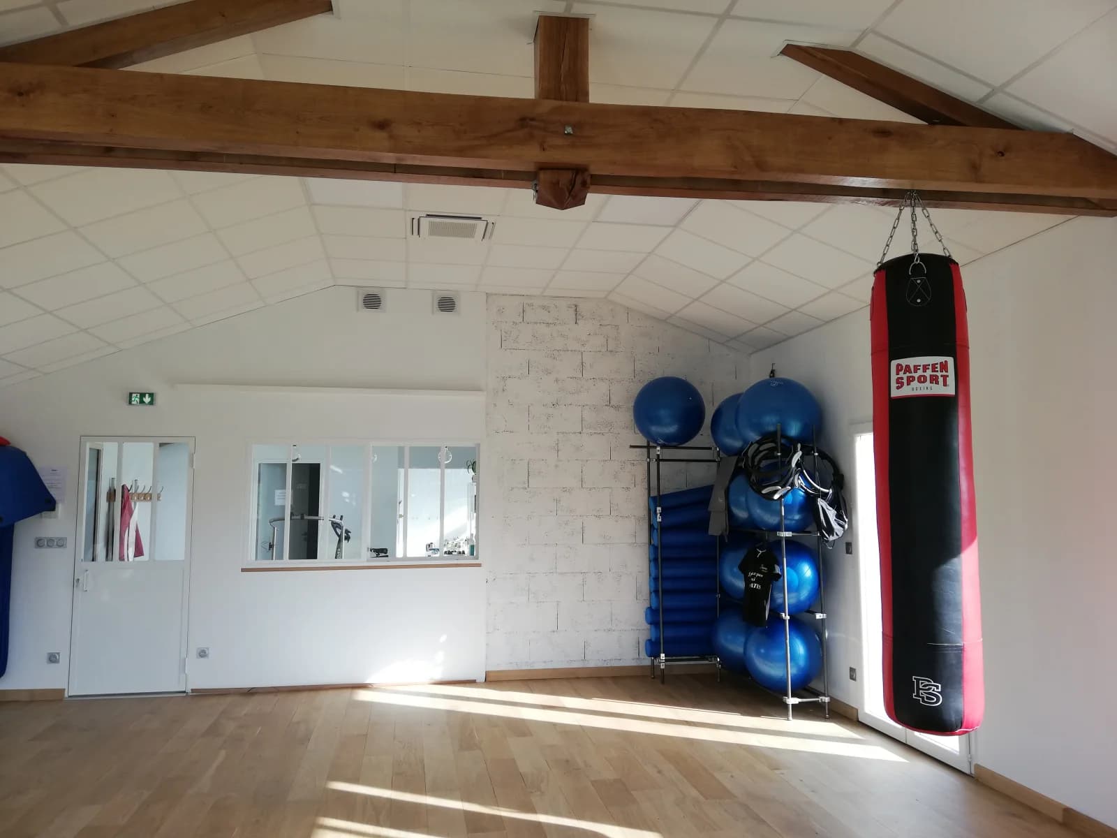 Espace Salle de sport, studio Pilates et Yoga, espace bien-être - 2