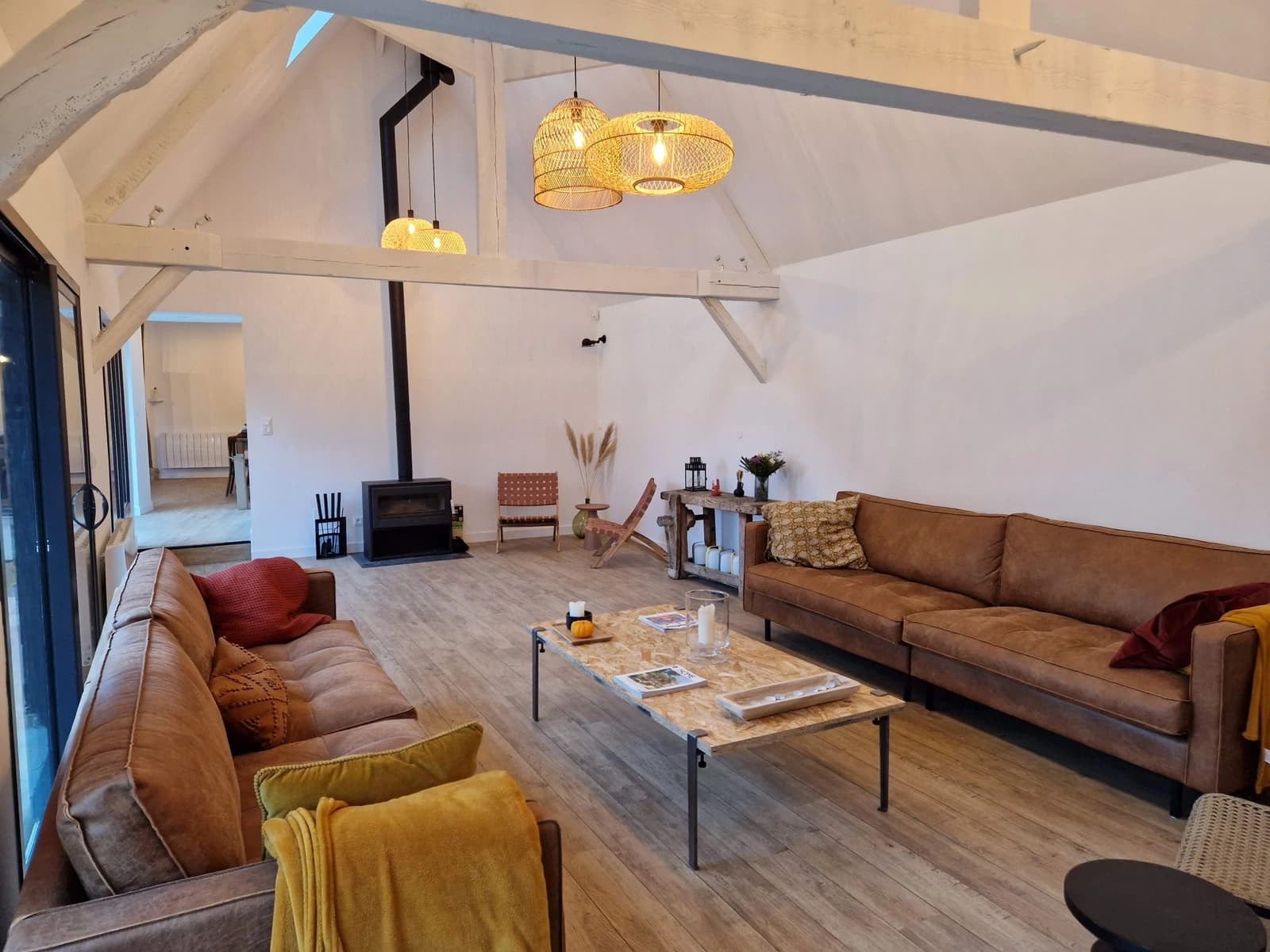 Living room in Typical renovated Normandy farmhouse with swimming pool - 1