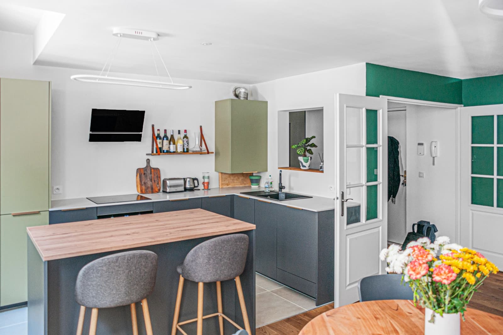 Cuisine dans Appartement chaleureux à deux pas du quartier Part-Dieu - 1