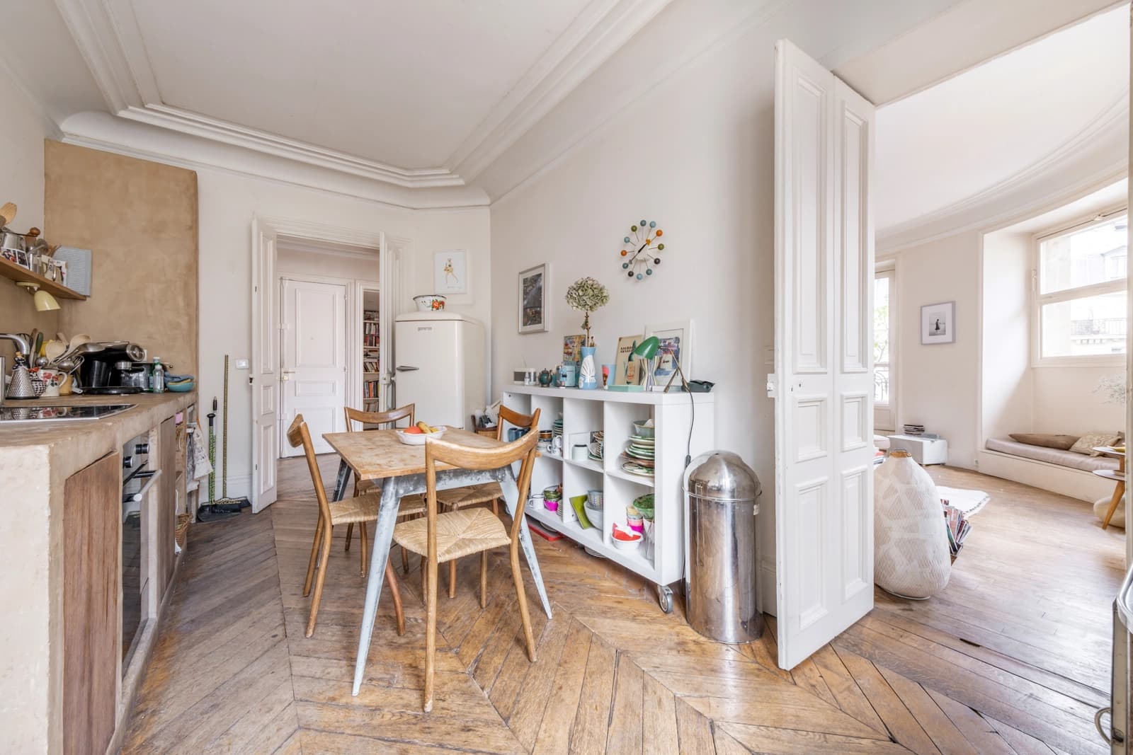 Meeting room in Apartment in the center of Paris - 1