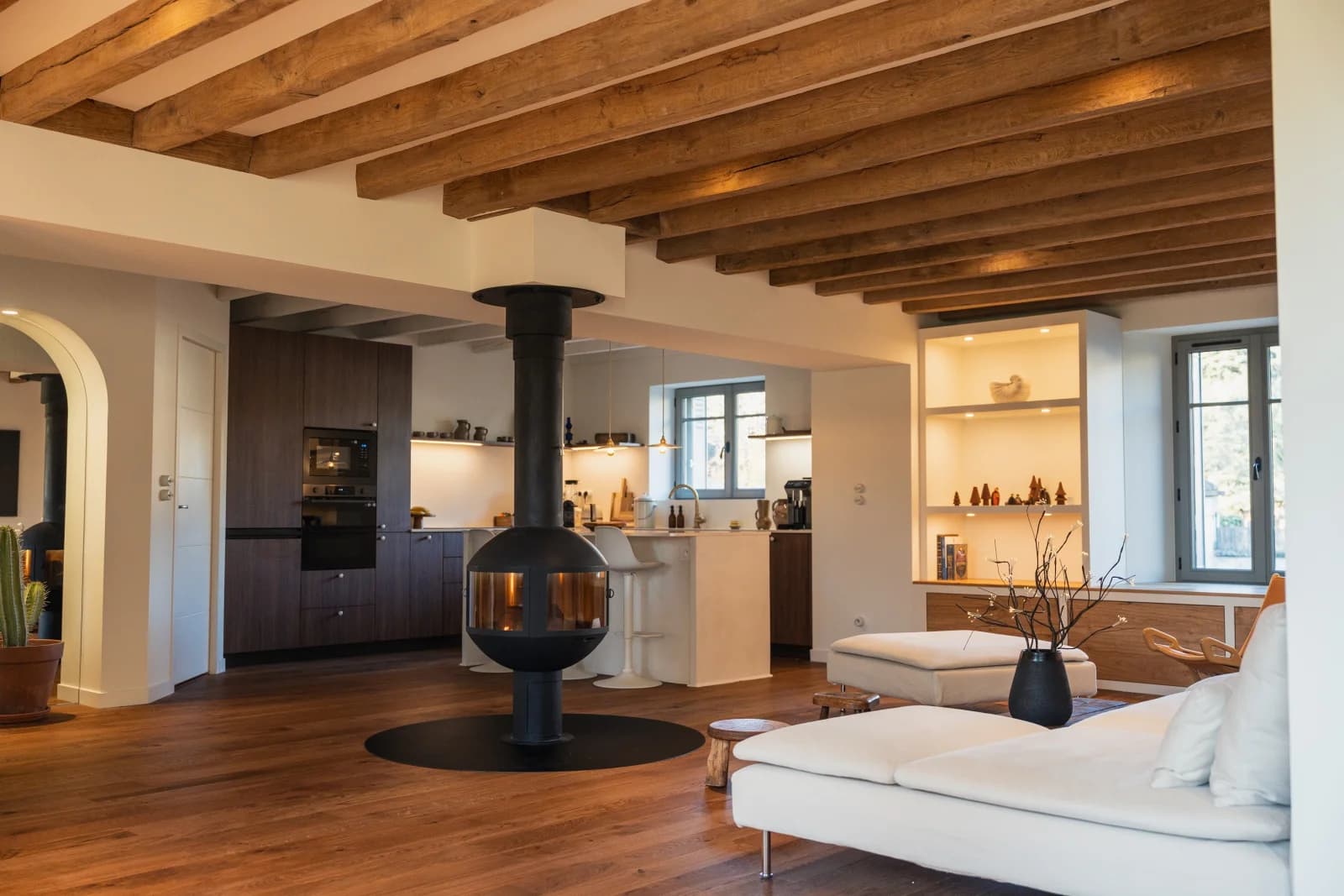 Maison moderne pour une parenthèse verte