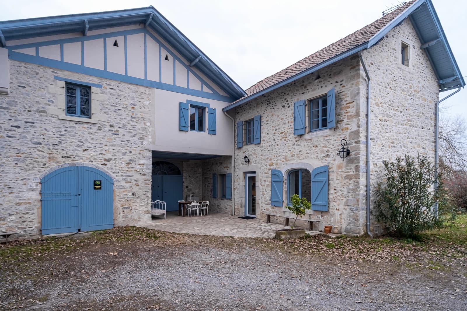 Espace Demeure alliant charme, design et nature environnante - 4