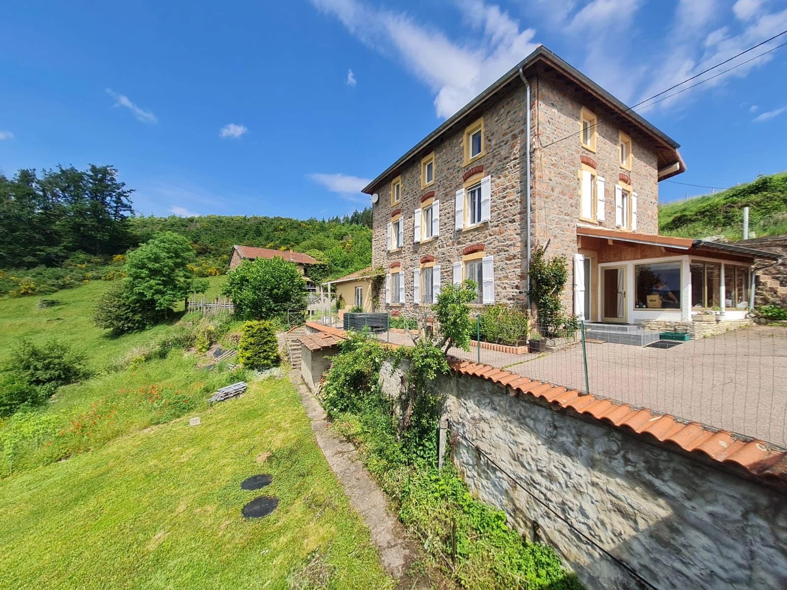 Espace Grand gîte avec jacuzzi à 1h de Lyon - 4