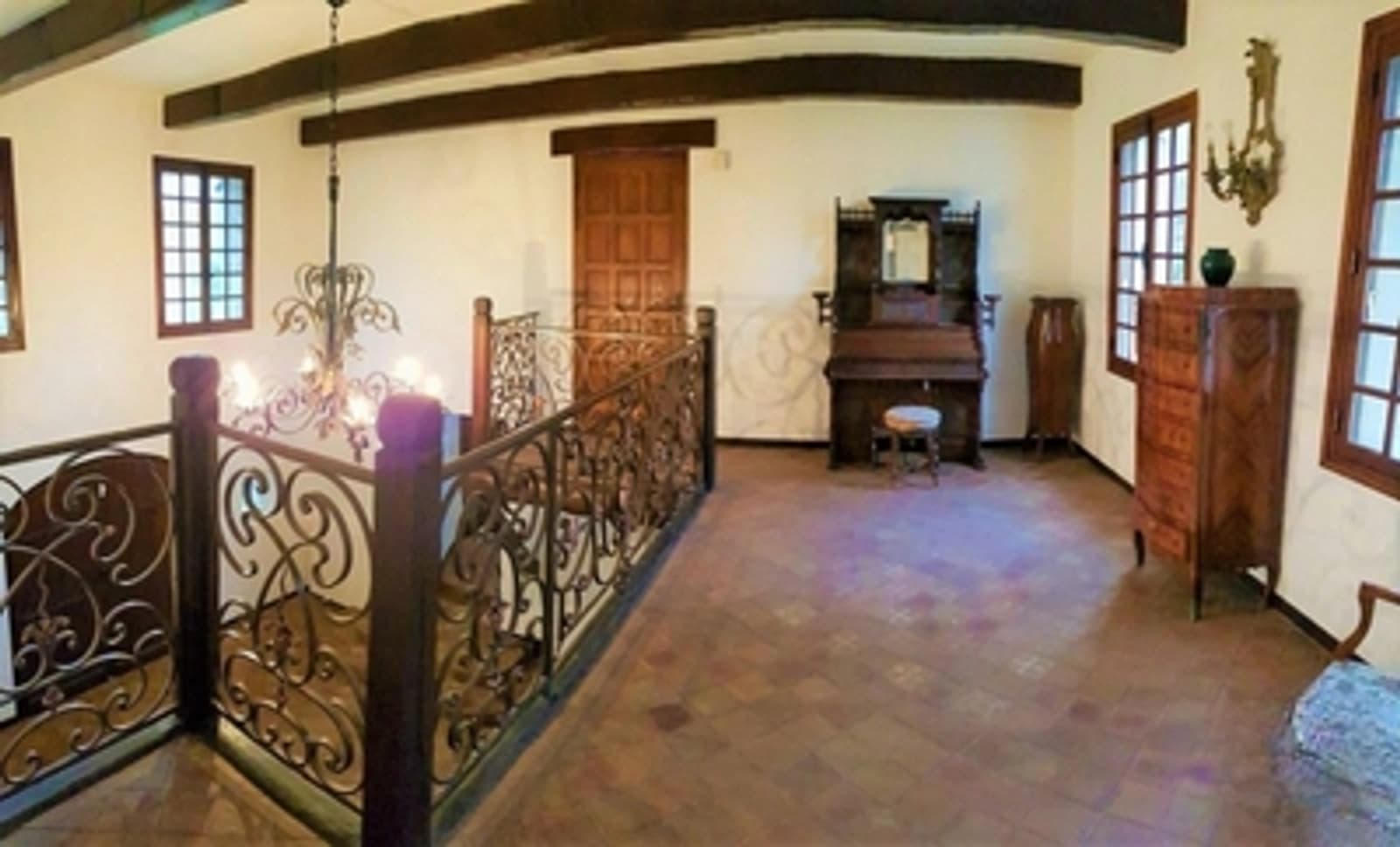 Meeting room in Atypical Castle - 1