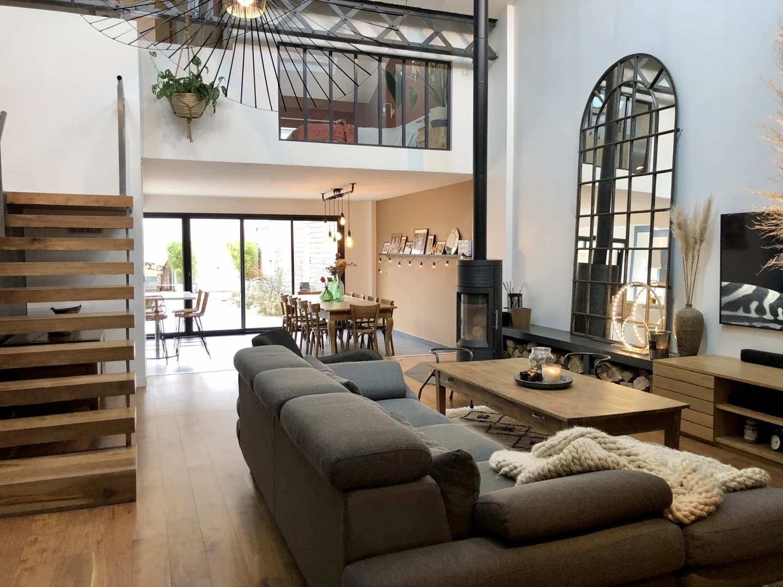 Salon dans Loft spacieux et convivial, idéal pour la famille - 0
