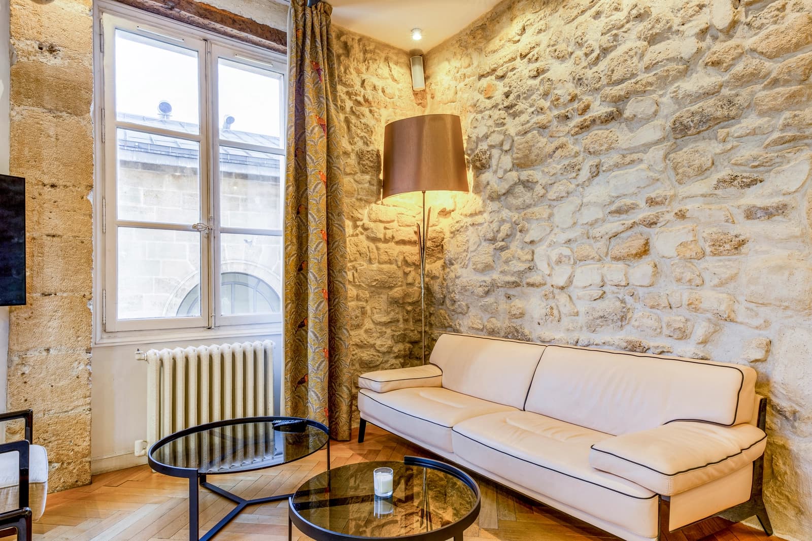 Salon dans Marais: charme historique (Vieille du Temple/Blancs Manteaux) - 1