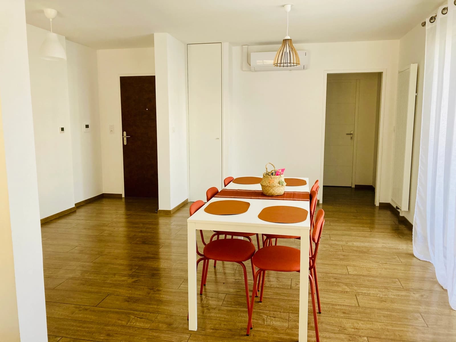 Space Top floor apartment - Station area - 1