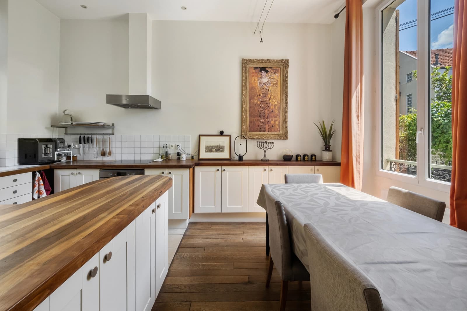 Salle de réunion dans La Maison d'Alexandra, son allée privative et son jardin paisible, à Asnières - 0
