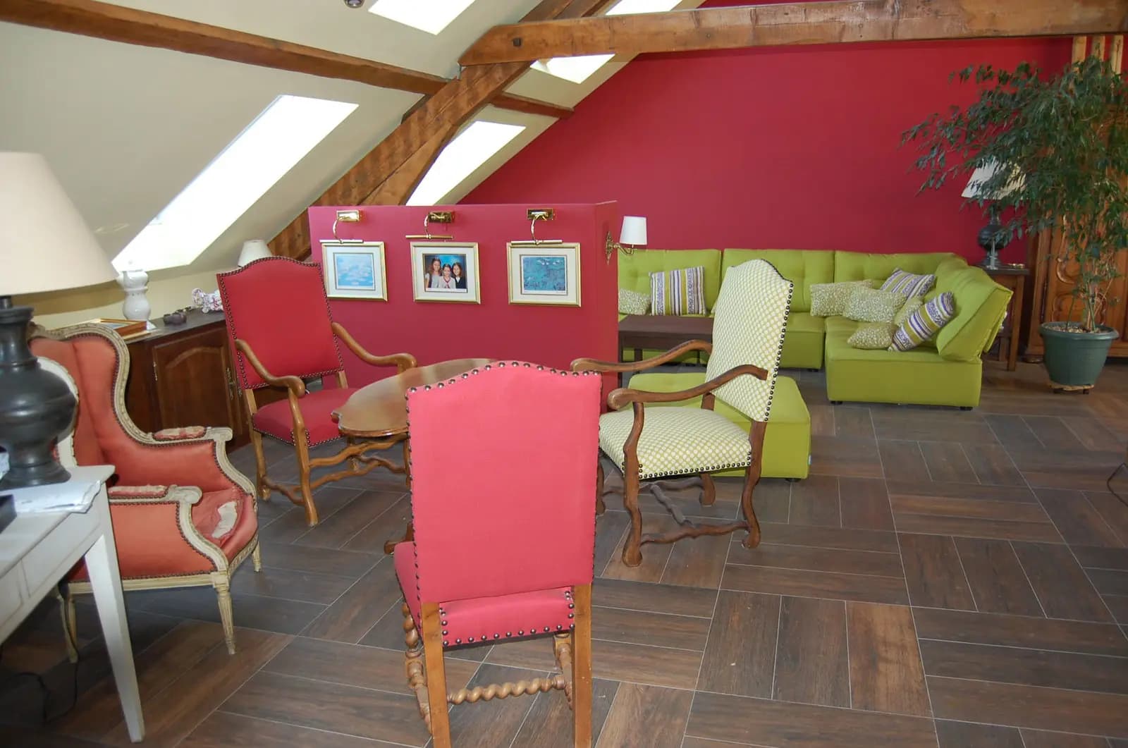 Salon dans Un loft agréable et lumineux vous attend à Belfort - 1
