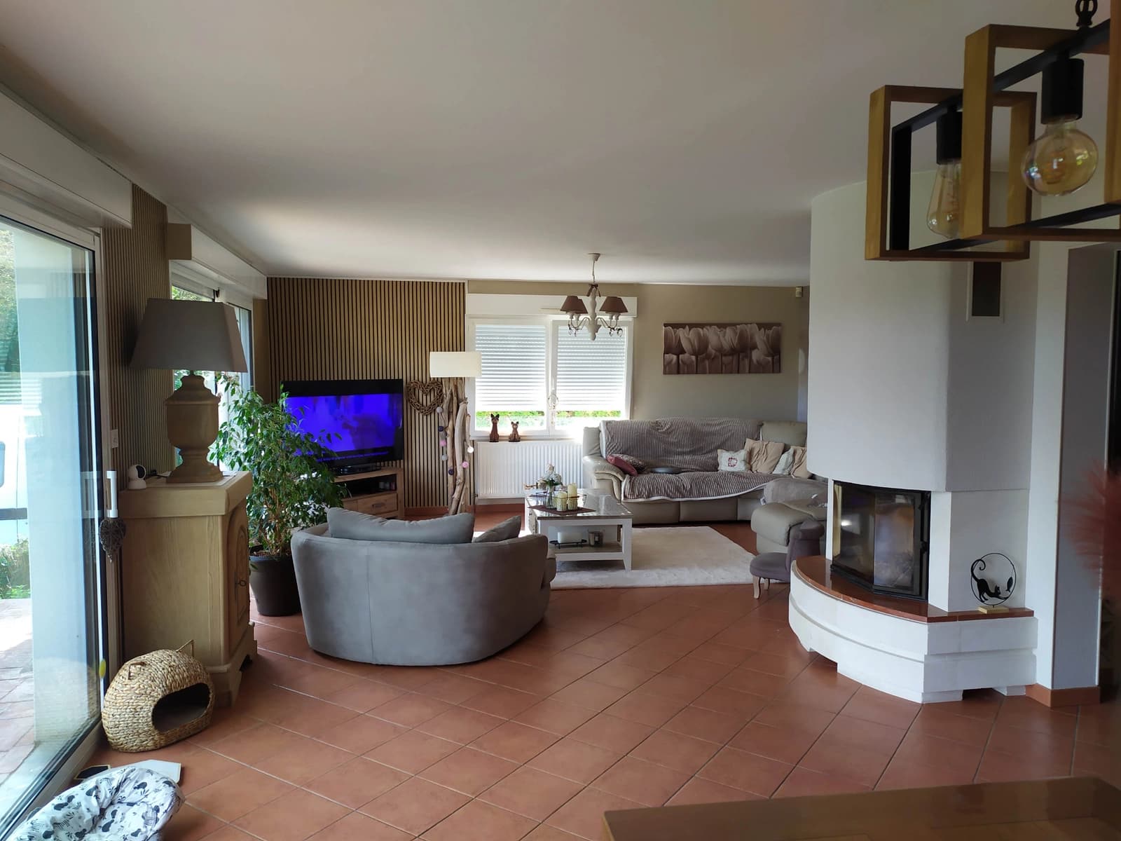 Espace Espace de vie spacieux et convivial de 85m² - 2