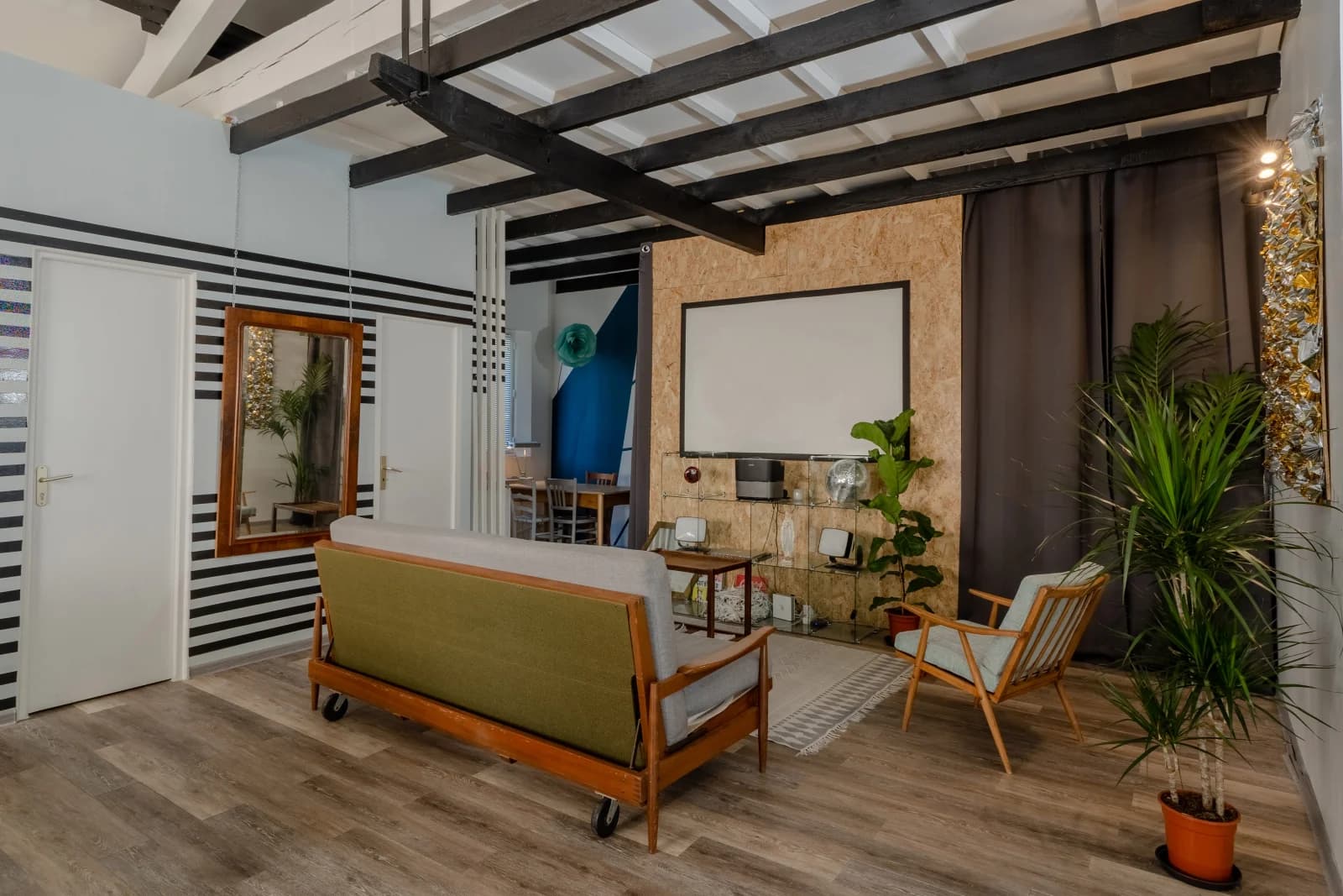 Living room in Loft / studio photo / show room - 1