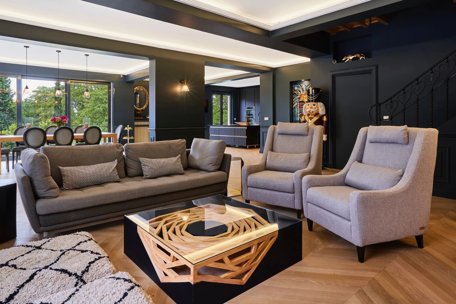 Living room in Villa and beautiful home - 1