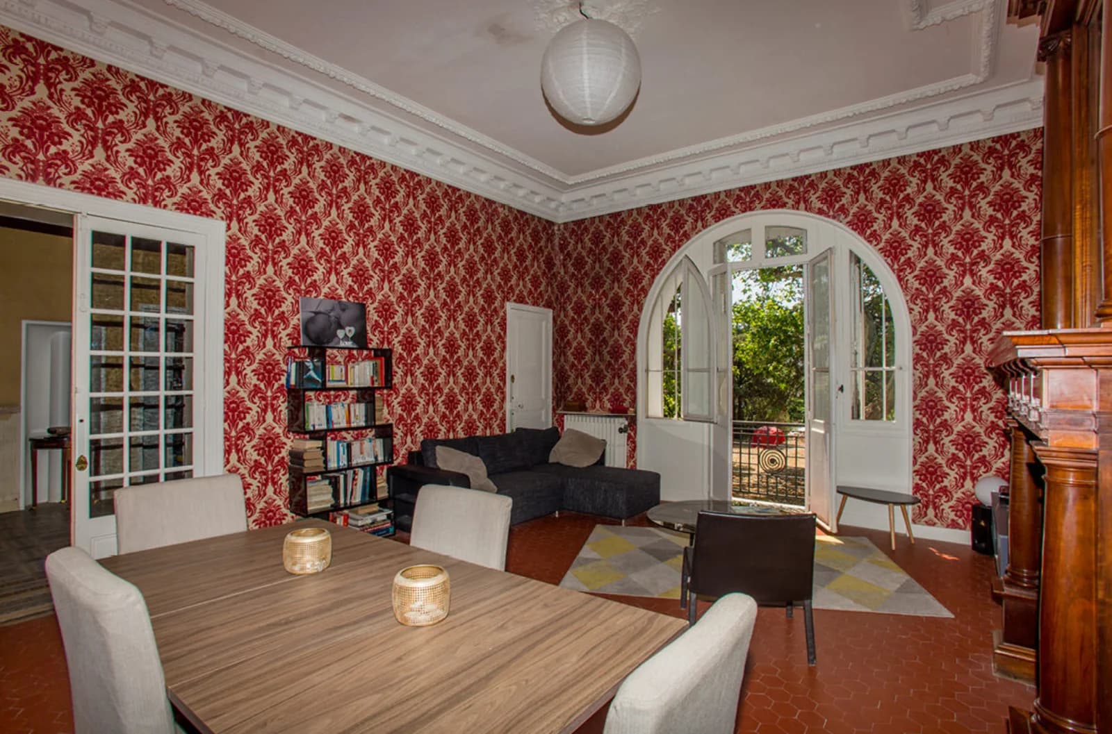 Meeting room in Middle-class house built in 1910 - 0