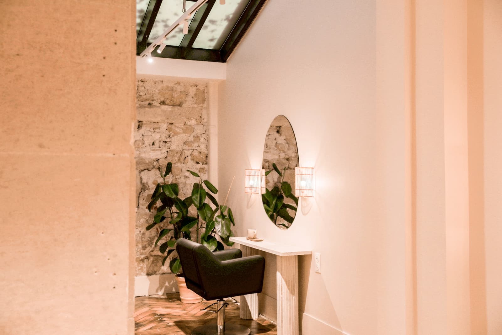 Salon dans Sublime espace de réception au coeur du Marais - 1