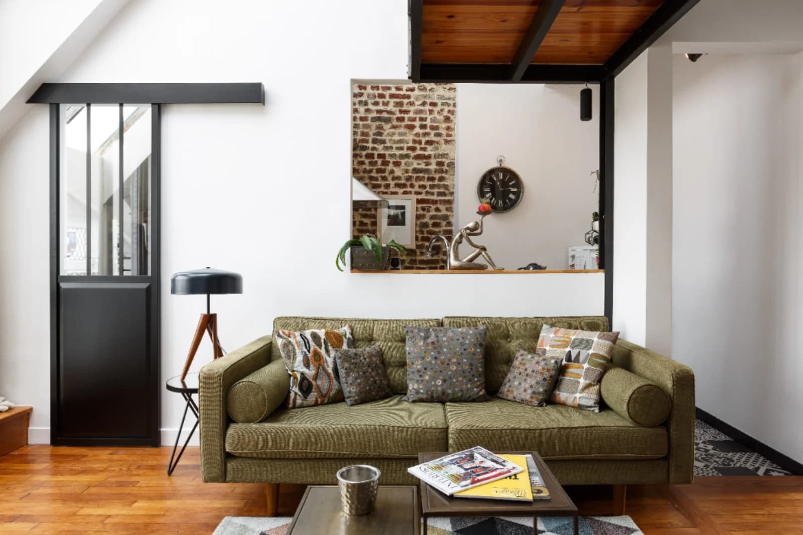 Living room in Montmartre Parisian Loft - 1