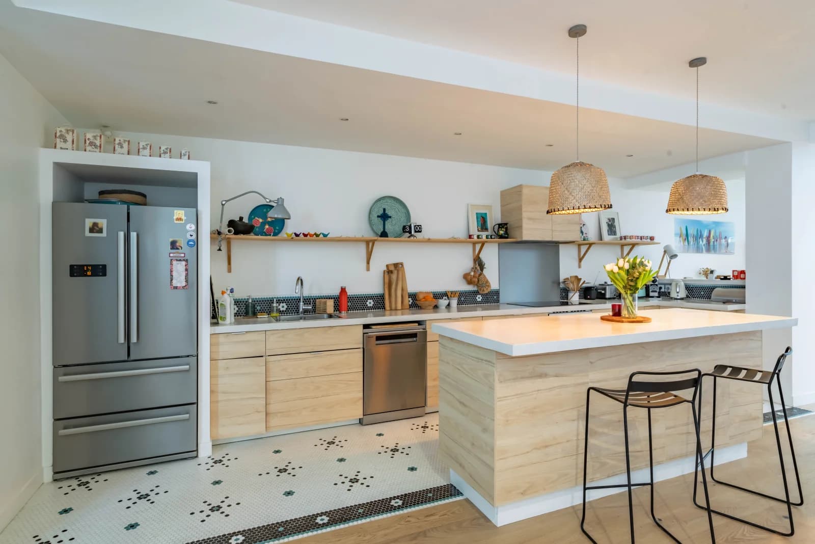 Kitchen in Atypical space with a cathedral lounge - 1