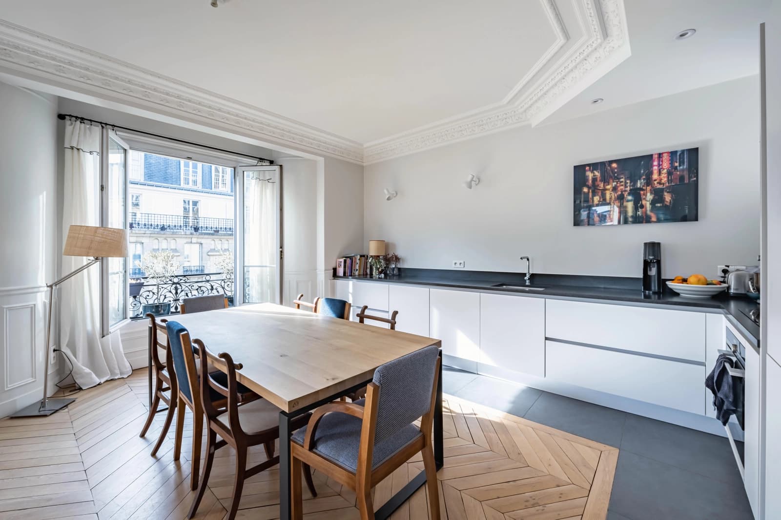 Espace Appartement haussmannien très clair et fonctionnel - 3