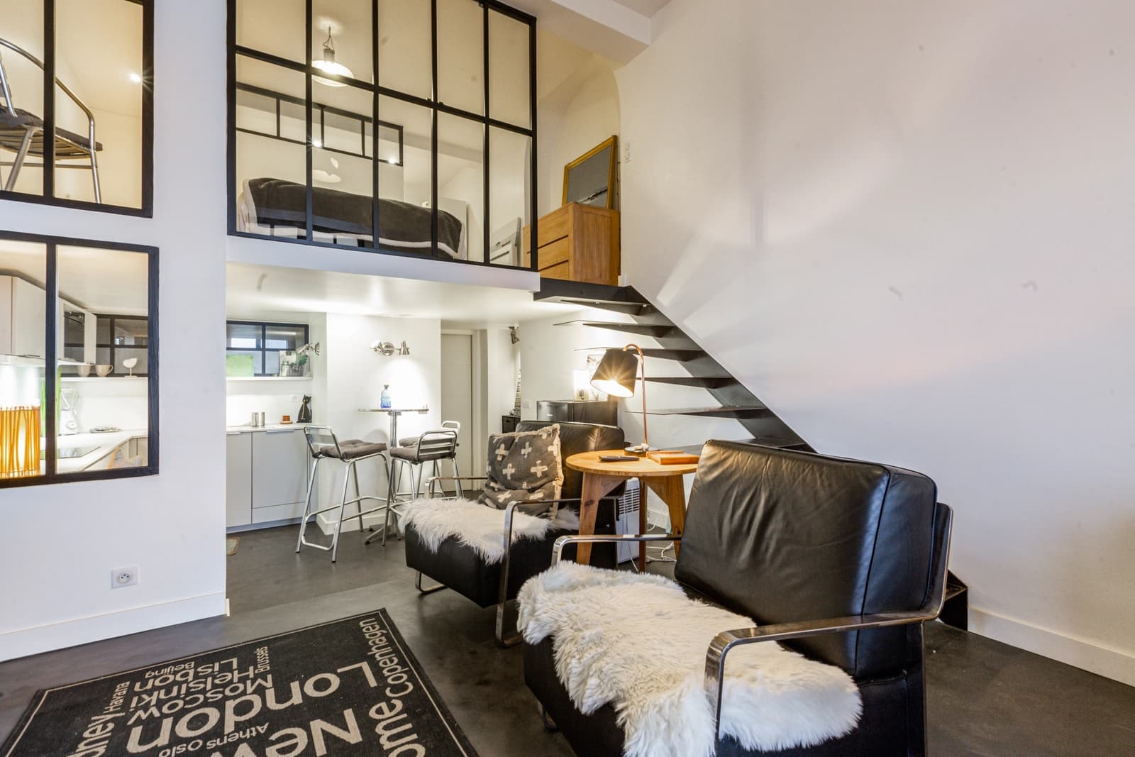 Bedroom in Loft with unique ocean view - 1