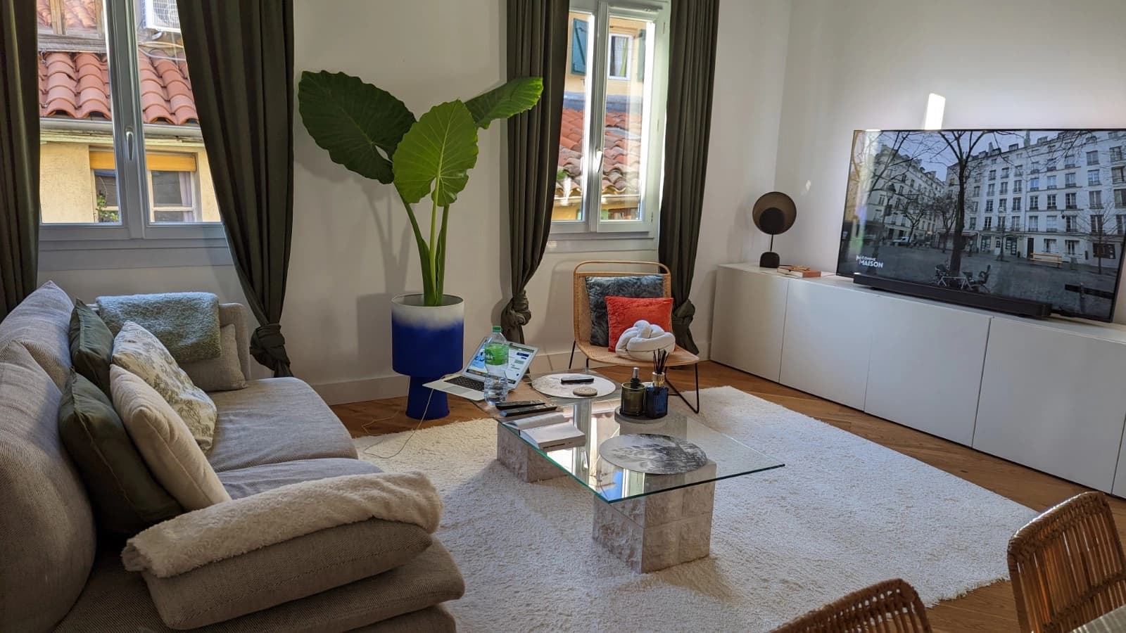 Living room in Absolutely quiet apartment - 1
