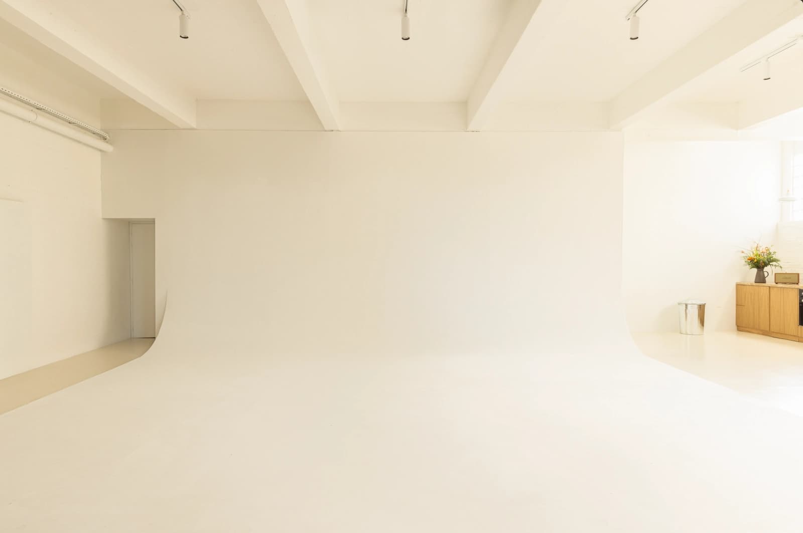 Space Splendid light-filled loft near Canal St Martin - 3