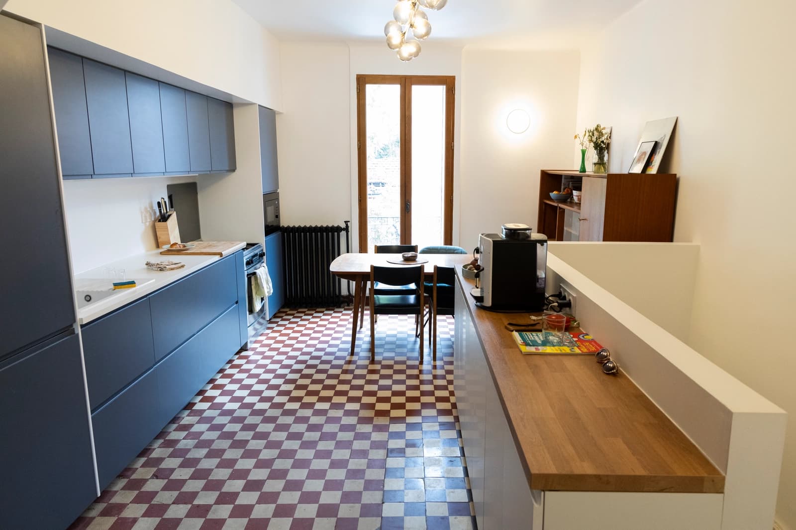 Space Family home 140 m² – tree-lined garden, terrace, garages – 5-minute walk to Galieni metro - 5