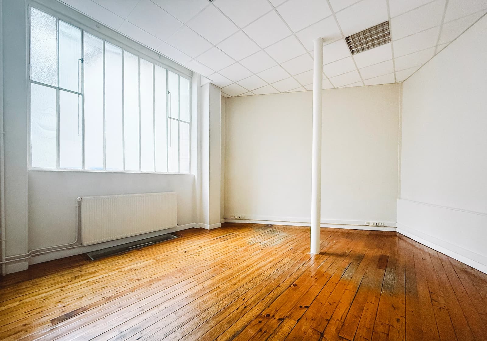 Space Multiple Bright Production Studios On a Site With Industrial Architecture - 2